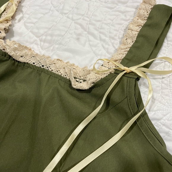 NWT Fairycore Contrast Lace Knot Front Cami Top XS - Picture 7 of 8